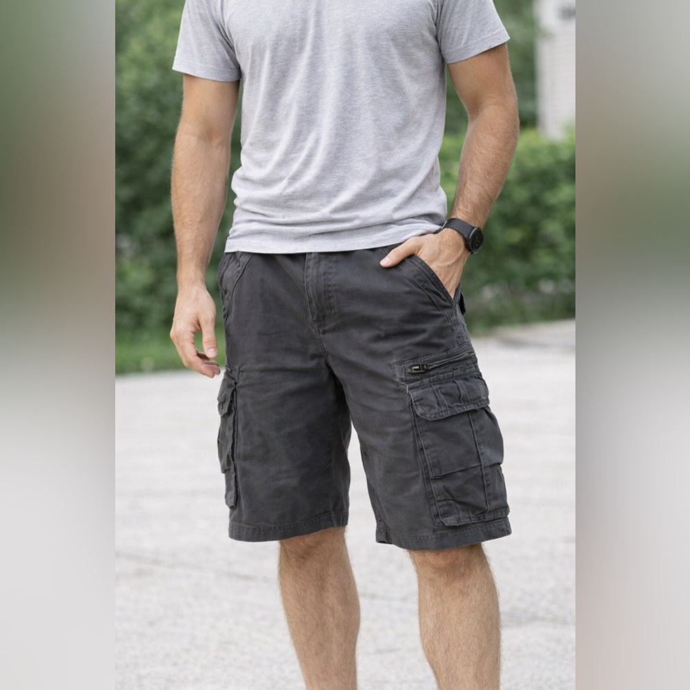 Men’s size 36 carpenter cargo style shorts W36 Multiple pockets
